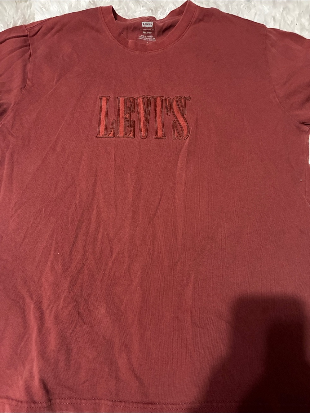 Levi's Men's Embroidered Logo Tee in Brick Red medium